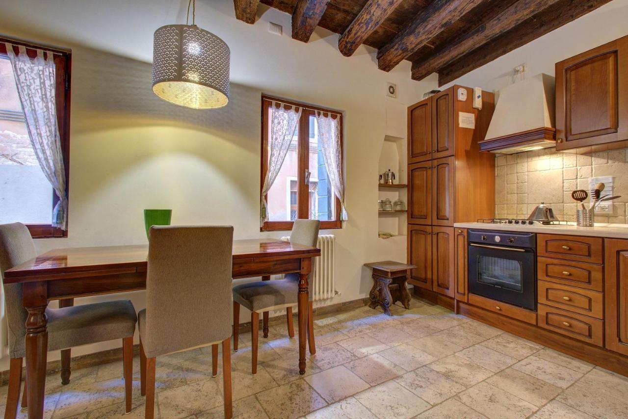Apartment Spiral Canal View San Marco Venedig